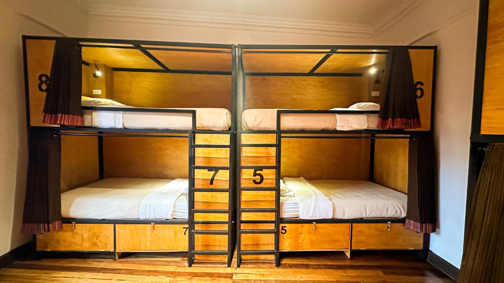 Black Llama Hostel กุสโก ภายนอก รูปภาพ