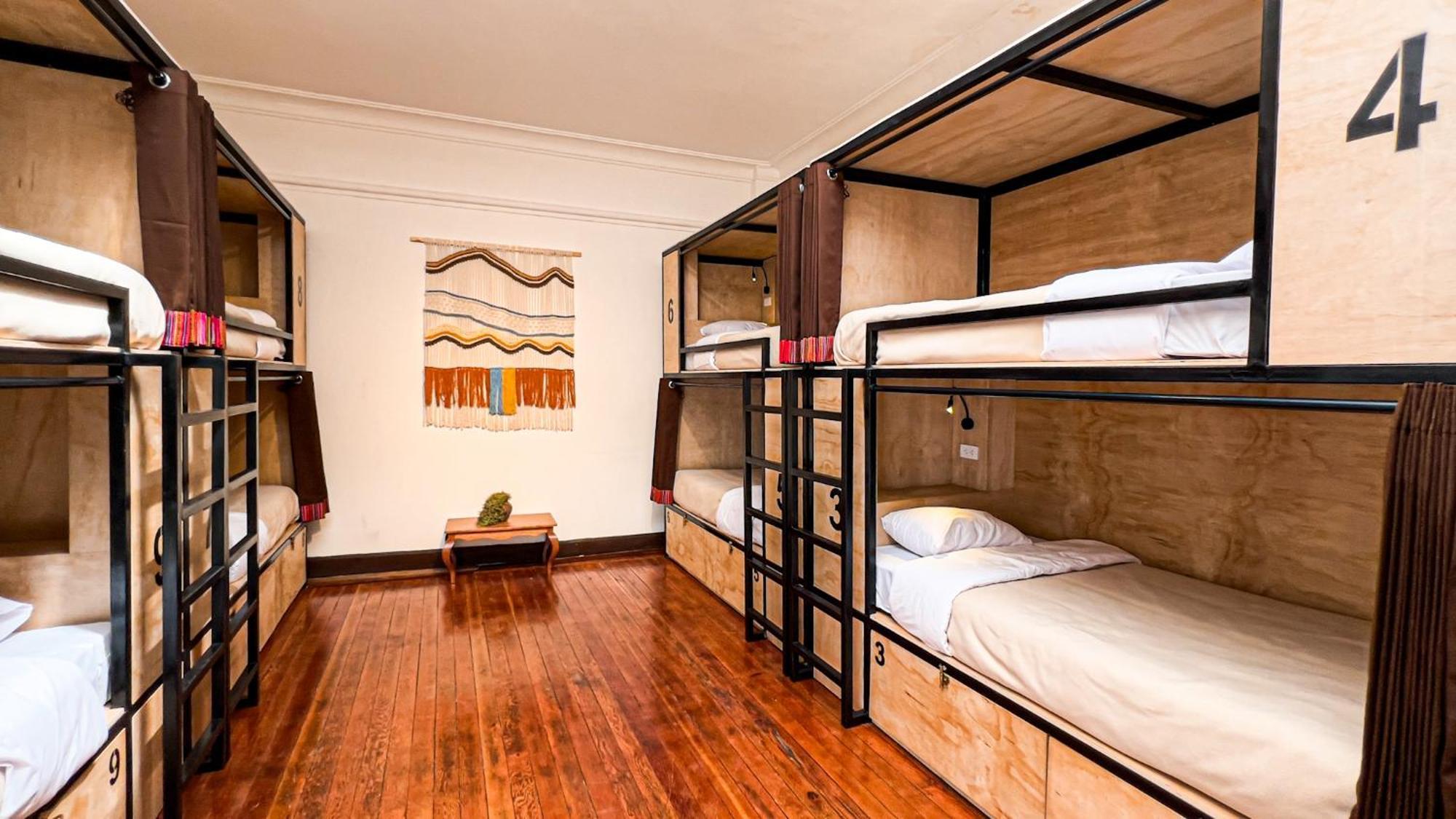 Black Llama Hostel กุสโก ภายนอก รูปภาพ