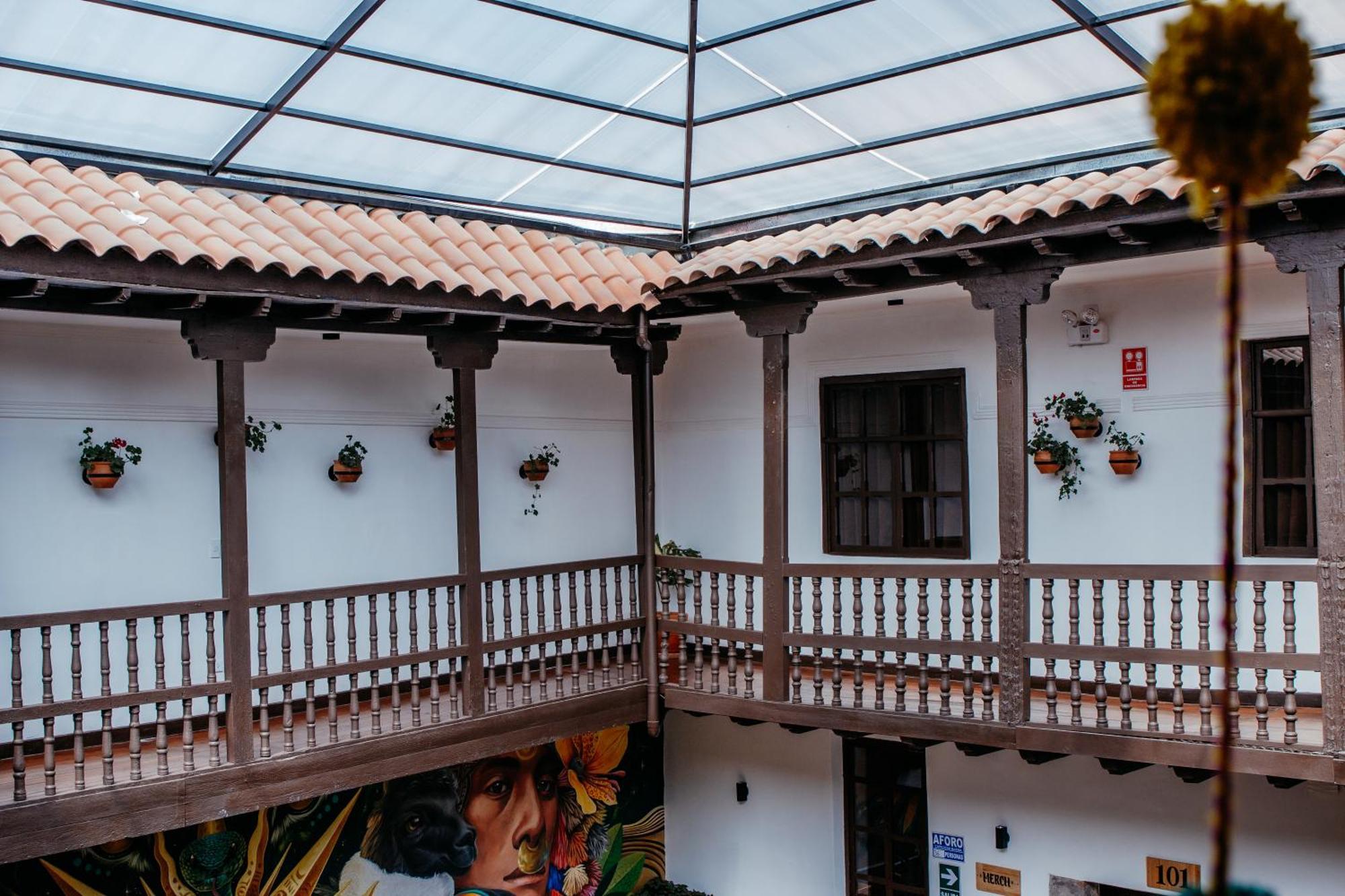 Black Llama Hostel กุสโก ภายนอก รูปภาพ