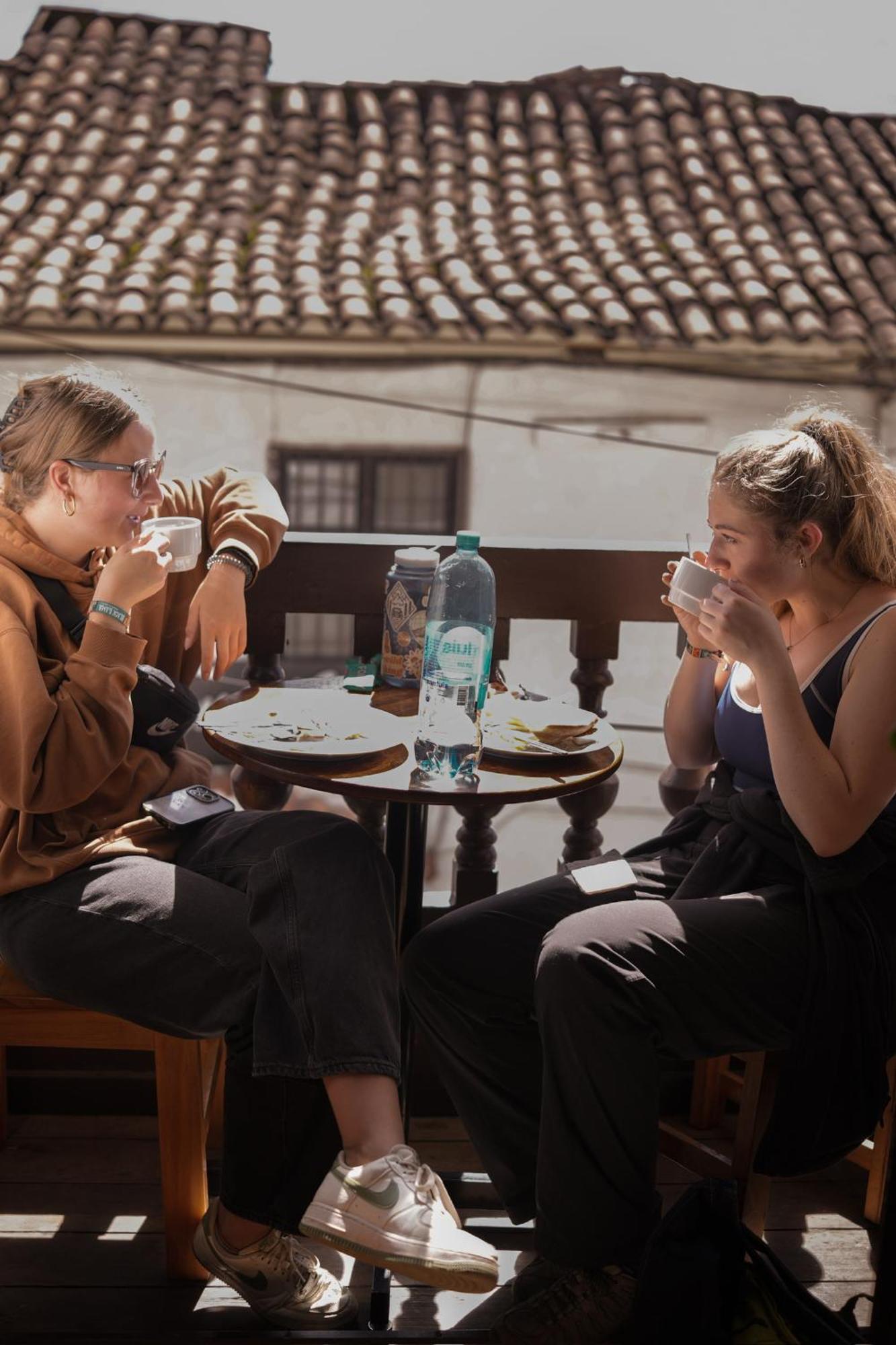 Black Llama Hostel กุสโก ภายนอก รูปภาพ